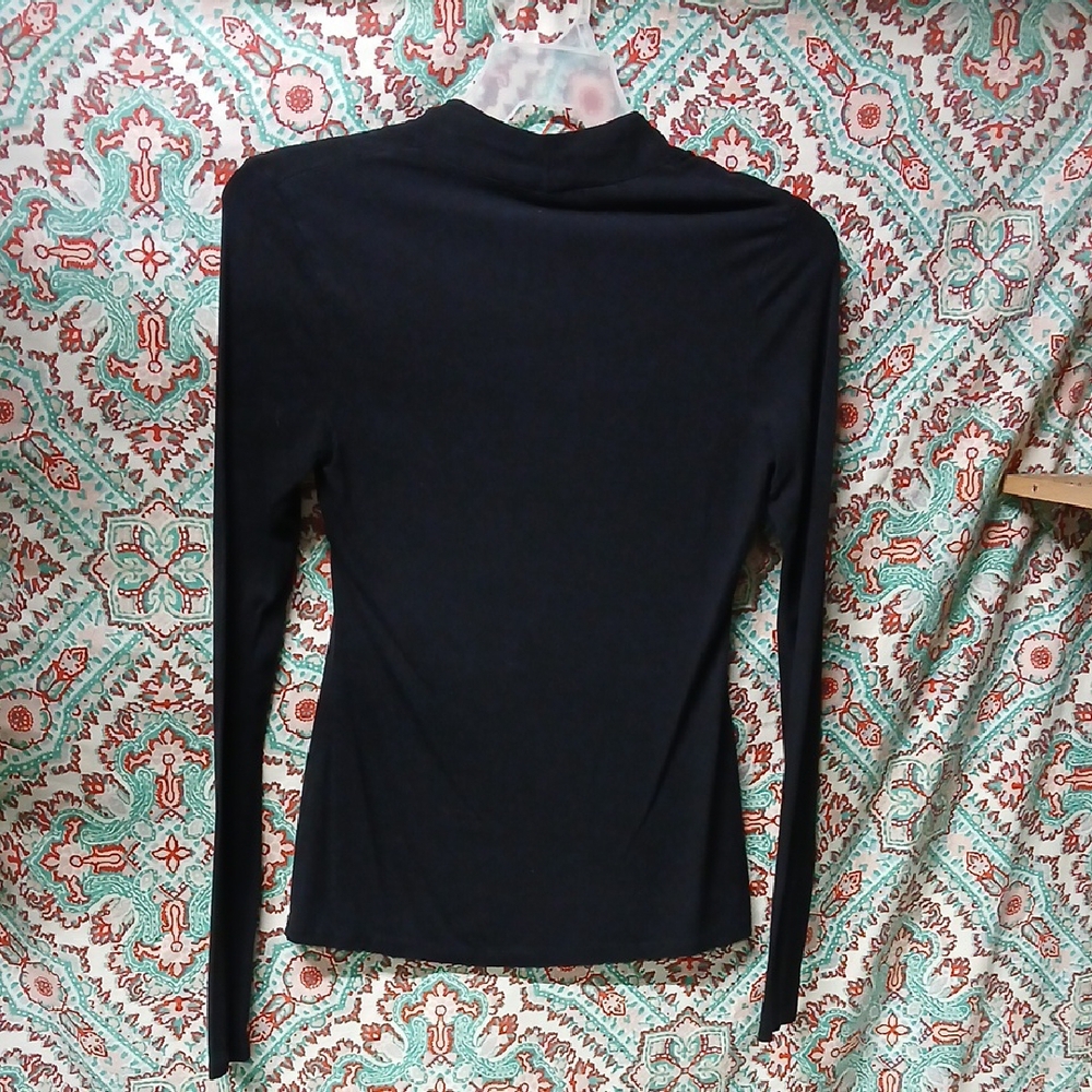 PattyBoutik Black Square Neck Top with Button Accents, Size M - Picture 11 of 12